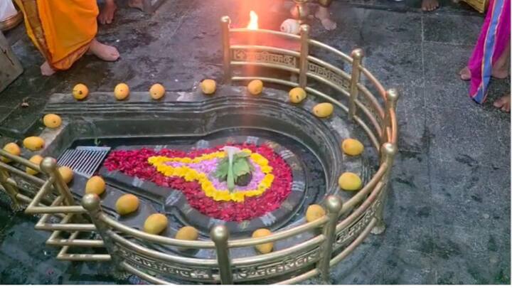 आतापर्यंत २४ तारखेपर्यंत बुकिंग पूर्ण झालेलं आहे. तेव्हा होणारे बुकिंग जे आहे ते दोन दिवस अगोदर उघडलं जातं. तेव्हा दोन दिवस अगोदर नंतर बुकिंग तुम्हाला मिळेल.