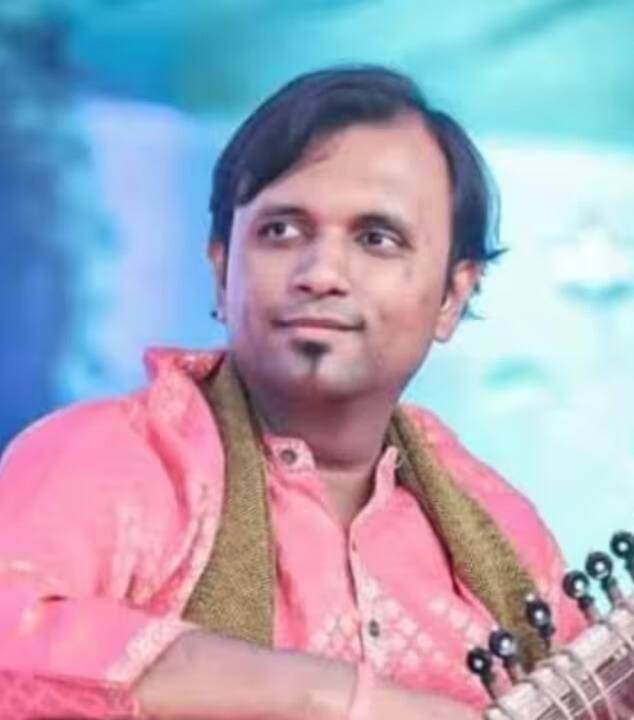 भागीरथ भट्ट आणि रुरु ठाकूर हे कलाकारही  सलमान खानच्या रिअॅलिटी शोमध्ये भाग घेऊ शकतात.