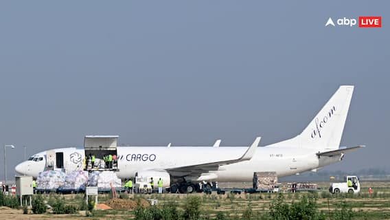 Noida International Airport Cargo Hub: पहली कार्गो फ्लाइट की लैंडिंग, AISATS के साथ शुरू हुआ हाई-टेक ऑपरेशन Noida International Airport Cargo Hub: पहली कार्गो फ्लाइट की लैंडिंग, AISATS के साथ शुरू हुआ हाई-टेक ऑपरेशन