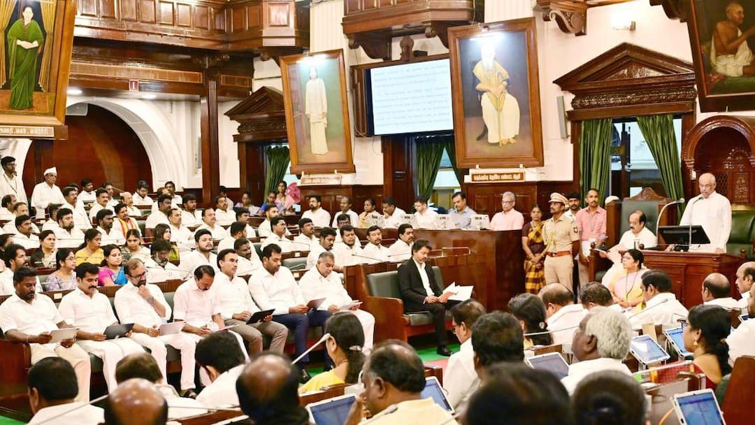 சட்டப்பேரவையில் தேசிய கீதம்.. டம்மி CMக்கு வெக்கமே இல்லையா? - விஜயை சாடிய திமுக ஐடி விங்!