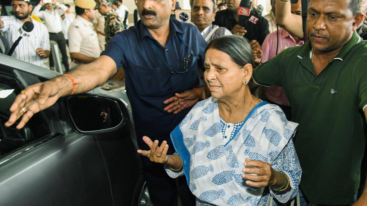 लालू-राबड़ी की सुरक्षा पर सियासी बवाल के बीच पुलिस मुख्यालय का बयान, 'किसी भी व्यक्ति...'