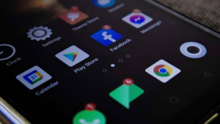 चौथी खतरनाक परमीशन है SMS एक्सेस. ये परमीशन सबसे ज्यादा खतरनाक मानी जाती है, क्योंकि अगर कोई फेक ऐप आपके मैसेज पढ़ सकता है, तो वो आपके बैंक का OTP भी पढ़ सकता है. इससे आपके बैंक अकाउंट से पैसे चोरी होने का खतरा भी बहुत बढ़ जाता है. कई बार ऐसे मामले सामने भी आते हैं की उनको कोई कॉल या मेसेज भी नहीं आये फिर भी उनके बैंक से पैसे चोरी हो गए. 