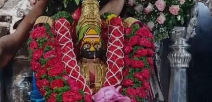 आता विशेष आणि सशुल्क दर्शनासाठी असलेले स्वतंत्र मार्ग बंद करण्यात आल्याने अनेक भाविकांनी या निर्णयाचे स्वागत केले आहे.