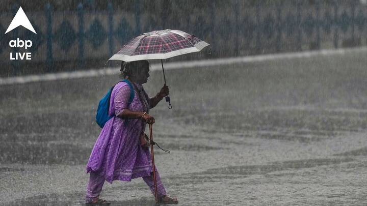 কলকাতা-সহ দক্ষিণবঙ্গে চলছে দফায় দফায় বৃষ্টি। উইক এন্ডে বাড়বে বৃষ্টি, চলবে মঙ্গলবার পর্যন্ত, জানাল আবহাওয়া দফতর।