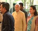 Praniti Shinde: मोरपिशी रंगाची भरजरी काठापदराची साडी नेसून प्रणिती शिंदे येताच नजरा खिळल्या, सुप्रिया सुळेंच्या लेकीच्या लग्नातील फोटो व्हायरल