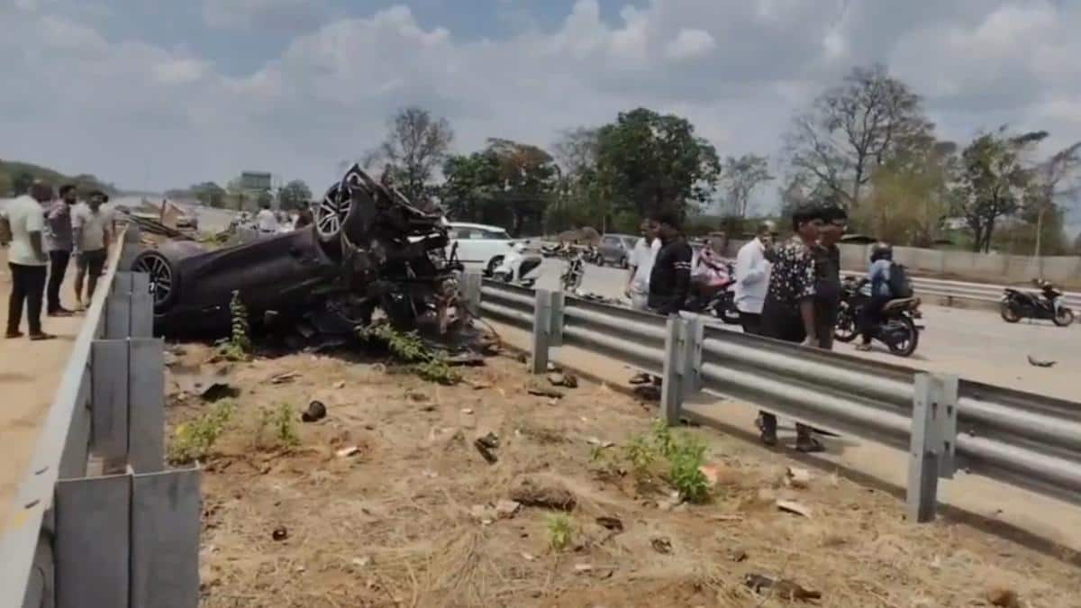 Speeding BMW Car Hits Divider At 250 KMPH, Flips Multiple Times In Maharashtra's Badlapur; 2 Killed