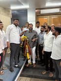 Shivsena Opration Tiger: ठाकरेंच्या फुटीर खासदारांचं विमान मुंबईत पोहोचलं; कोण कोण दिसले?, पहिला फोटो समोर