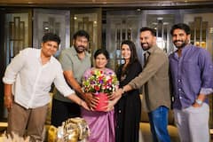 Samantha - Chiranjeevi: సమంతకు మెగా అభినందనలు... చిరంజీవిని కలిసిన సామ్ & రాజ్... స్పెషల్ మూమెంట్ ఫోటోలు