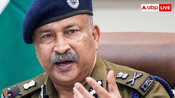 UP DGP Salary: यूपी पुलिस के DGP को कितनी सैलरी मिलती है, इस पद तक कैसे पहुंचते हैं IPS? UP DGP Salary: यूपी पुलिस के DGP को कितनी सैलरी मिलती है, इस पद तक कैसे पहुंचते हैं IPS?