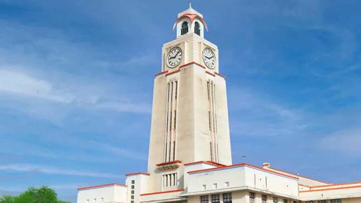 BITS Pilani has got the first place in this year's ranking. That means Birla Institute of Technology and Science. This institute is located in Pilani, Rajasthan, which is famous all over the world for its studies, strong alumni and good performance. The record of this institute has been that the students graduating from it always work in good positions in big companies. This is the reason why it has maintained its top position for many years.