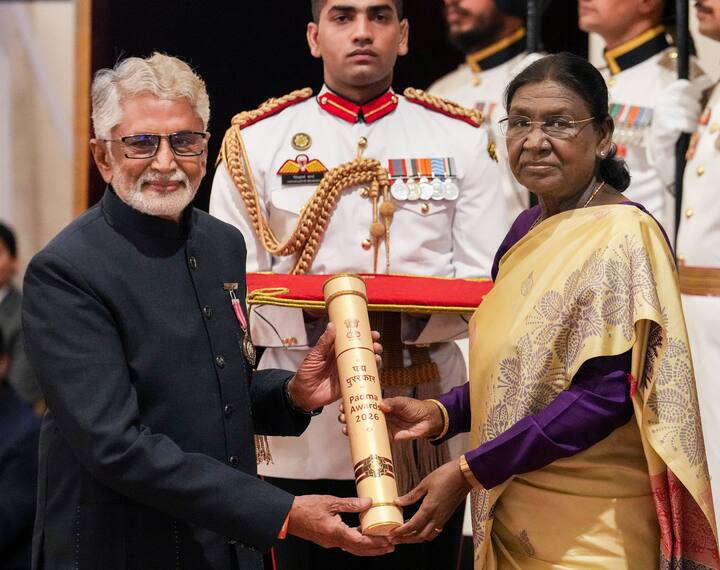 एक्टर मागंटि मुरली मोहन को पद्म श्री सम्मान मिला.