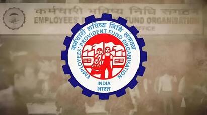 ਈ.ਪੀ.ਐੱਫ.ਓ. ਦੇ ਸਿਸਟਮ ਅੱਪਗ੍ਰੇਡ ਨਾਲ ਜੁੜੀਆਂ ਹਾਲੀਆ ਰਿਪੋਰਟਾਂ ਤੋਂ ਸੰਕੇਤ ਮਿਲਦਾ ਹੈ ਕਿ ਕਰਮਚਾਰੀ ਜਲਦੀ ਹੀ ਯੂ.ਪੀ.ਆਈ. (UPI) ਅਤੇ ਏ.ਟੀ.ਐੱਮ. (ATM) ਸੇਵਾਵਾਂ ਦੀ ਵਰਤੋਂ ਕਰਕੇ ਆਪਣੇ ਪੀ.ਐੱਫ. ਫੰਡ ਕਢਵਾ ਸਕਣਗੇ।