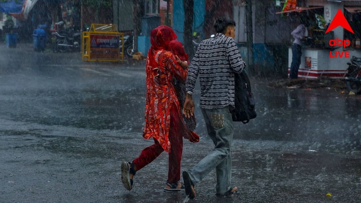 ২৮ জুন, জলপাইগুড়ি, কোচবিহার এবং আলিপুরদুয়ারে লাল সতর্কতা জারি করা হয়েছে। দার্জিলিং এবং কালিম্পংয়ে কমলা সতর্কতা জারি করা হয়েছে। উত্তরবঙ্গের বাকি একাধিক জেলায় হলুদ সতর্কতা জারি করা হয়েছে।