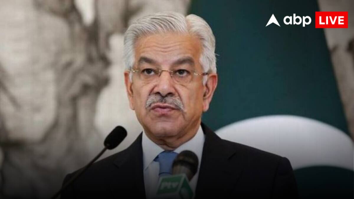 Khawaja Asif On India: अफगानिस्तान की मार से घूमा पाकिस्तान का दिमाग! बौखलाए ख्वाजा आसिफ के भारत पर झूठे आरोप- 'दवाइयों के डिब्बे में...'