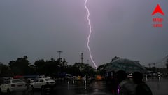 Weather Update: মাসের শেষে আরও বাড়ছে বৃষ্টি! লাল সতর্কতা জারি করল আবহাওয়া দফতর, রয়েছে বিপদের আশঙ্কাও!