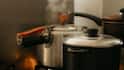 Pressure Cooker Safety: इन गलतियों की वजह से फट जाता है प्रेशर कुकर, खाना बनाते वक्त ध्यान रखें ये बातें
