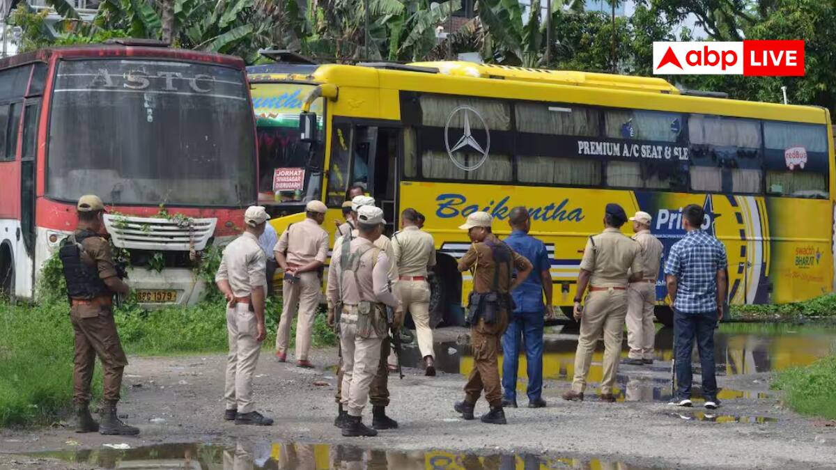 आतंकी साजिश नाकाम, असम के तिनसुकिया में AK-56 राइफल और ग्रेनेड के साथ ULFA के 2 उग्रवादी अरेस्ट