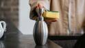 Kitchen Lighter Cleaning Tips: चिपचिपा हो गया है किचन का लाइटर, बिना गीला किए एक मिनट में ऐसे होगा साफ