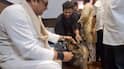 Raj Thackeray: मनसे विभागाध्यक्षांचा अतिउत्साह, राज ठाकरेंच्या भेटीसाठी चक्क कुत्राच घेऊन आले; मनसेप्रमुख चांगलेच संतापले