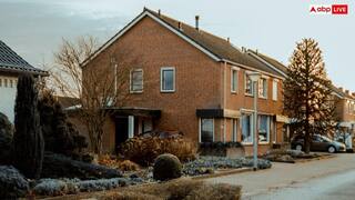 Slanted Roof: विदेशों में टेढ़ी छत क्यों बनाई जाती हैं, जानें भारत से क्यों होती हैं ये अलग?