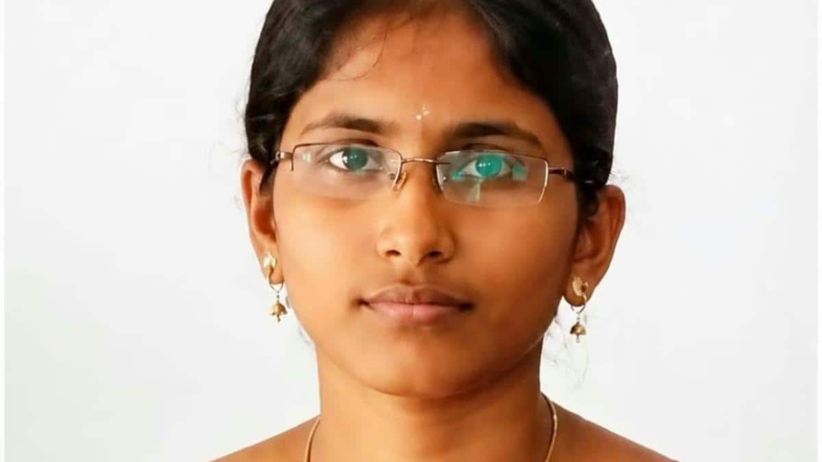 Woman Dies After Family Members Try Delivery Using YouTube Videos In Tamil Nadu