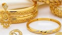 Gold Cleaning Tips : బంగారు ఆభరణాల మెరుపు తగ్గిందా? ఇంట్లోనే టూత్‌పేస్ట్, బేకింగ్ సోడాతో గోల్డ్ ఇలా శుభ్రం చేయండి