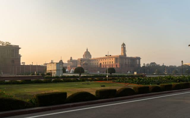 इस भर्ती अभियान के कुल 6 पदों को भरा जायेगा. डिप्टी एडवाइजर ,असिस्टेंट एडवाइजर ,फाइनेंस एंड एडमिनिस्ट्रेटिव ऑफिसर, रिसर्च ऑफिसर ,असिस्टेंट रिसर्च ऑफिसर, अकाउंटेंट के पद शामिल हैं .