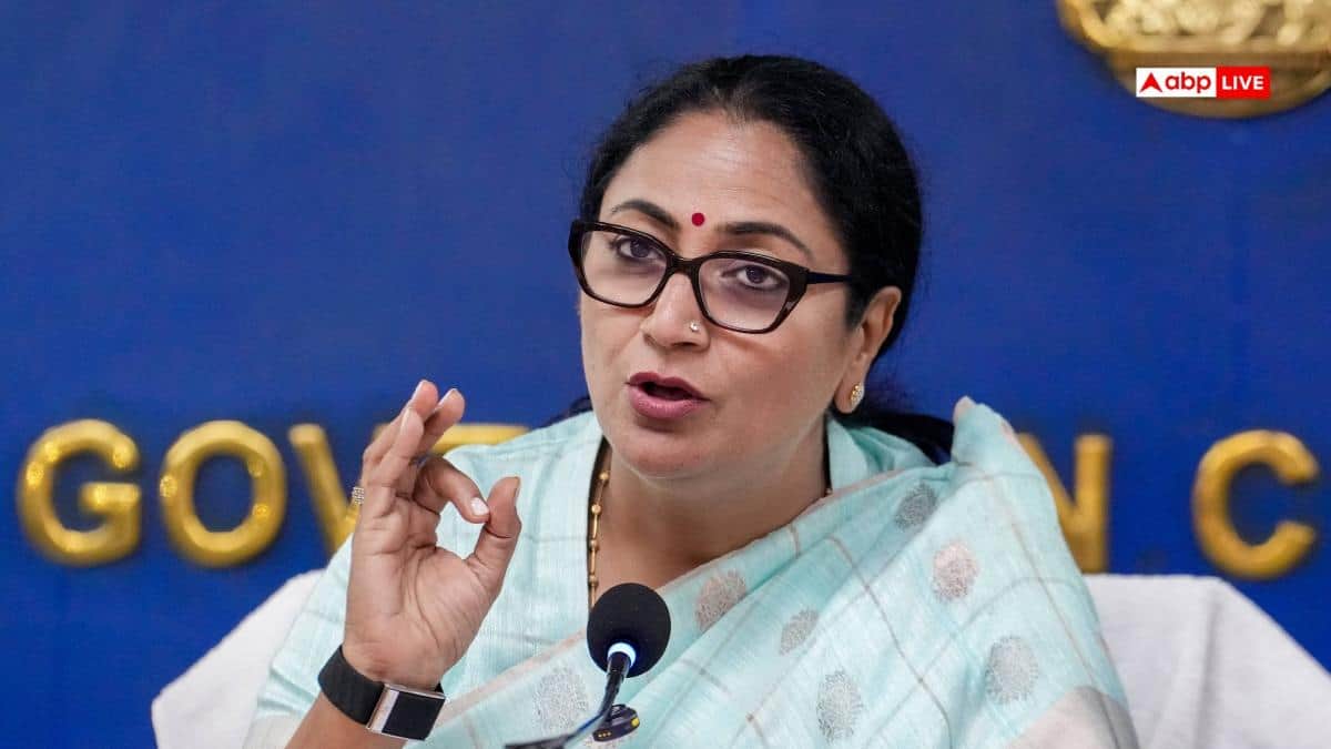 दिल्ली: धर्मेंद्र प्रधान के इस्तीफे पर CM रेखा गुप्ता का बड़ा दावा, बोलीं- 'राष्ट्रहित में...'