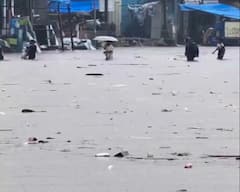 Mumbai Rain Photos: મુંબઇમાં આકાશી આફત, કિંગસર્કલ અને દાદરમાં ઘૂંટણસમા ભરાયા પાણી, રેડ એલર્ટ-શાળાઓ બંધ