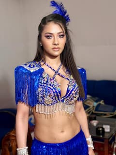 Namrata Malla PHOTO: ટ્રેડિશનલ લુકમાં ગોર્જિયસ લાગી નમ્રતા મલ્લા, તસવીરો થઈ વાયરલ