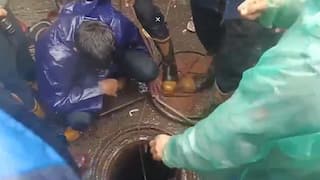 Mumbai Rains: Man Dies After Falling Into Open Manhole Hidden by Waterlogging | Watch