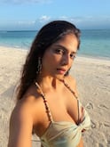Malavika Mohanan: బికినీలో మాళవిక... బోల్డు ఫోజులు ఇవ్వడంలో తగ్గేది లేదంతే