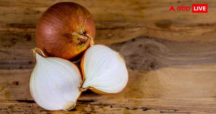 If the stalk of the onion goes in easily when pressed or feels soft, then such onion may be spoiled from inside and rotting has started in it. Because onion is often purchased in large quantities, be sure to check it while purchasing.
