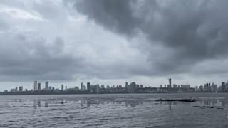 Gujarat Rain: આકાશી આફતની આશંકા, એકસાથે 4 સિસ્ટમ સક્રિય થતાં 6 દિવસ ભારે વરસાદની આગાહી, 4 જિલ્લામાં રેડ એલર્ટ