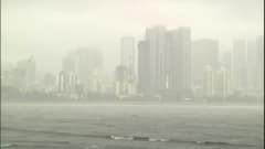 Mumbai Rain Andheri Subway Photo: मुंबईत मुसळधार पाऊस, अंधेरी सबवे पूर्णपणे पाण्याखाली, रिक्षा बुडाली, चालकाला बाहेर खेचले, PHOTO