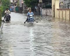 Kadi Rain Photos: પ્રથમ વરસાદમાં જ કડી પાણી-પાણી, શહેર બેટમાં ફેરવાયું, ઘરોમાં પાણી ઘૂસતા ઘરવખરીને નુકસાન