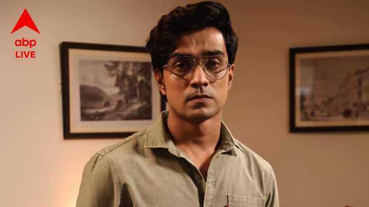 সিরিজ জুড়ে সম্পর্কের গল্প, প্রেম আর কলকাতার গল্প ঘিরে রয়েছে। এই সিরিজ নিয়ে পরিচালক বলছেন, ''সবসময়'-এর কাজের সঙ্গী হতে পেতে ভীষণ ভাল লাগছে।'