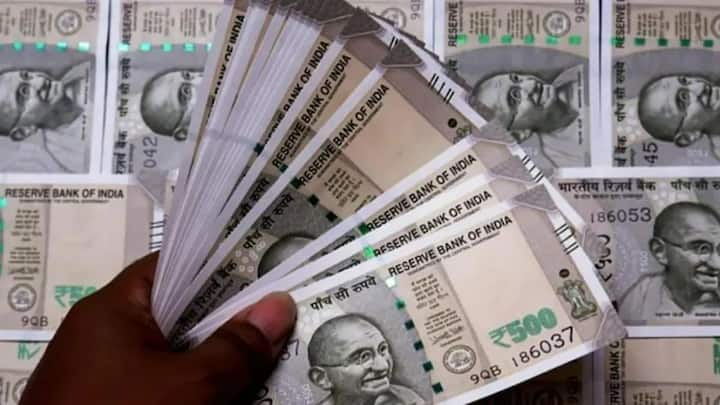 सरकार इस साल बैन की अवधि के दौरान प्रभावित होने वाले मछुआरों को आर्थिक मदद के तौर पर 50 हजार रुपये की सहायता राशि देने पर गंभीरता से विचार कर रही है. यह पैसा सीधे उनके बैंक खातों में ट्रांसफर किया जाएगा ताकि इस खाली समय में उन्हें अपना घर चलाने में कोई दिक्कत न आए.