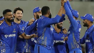 लो स्कोरिंग थ्रिलर, MI ने डिफेंड किए 132 रन, अंतिम गेंद पर मिली जीत; RCB का प्लेयर बना 'हीरो'