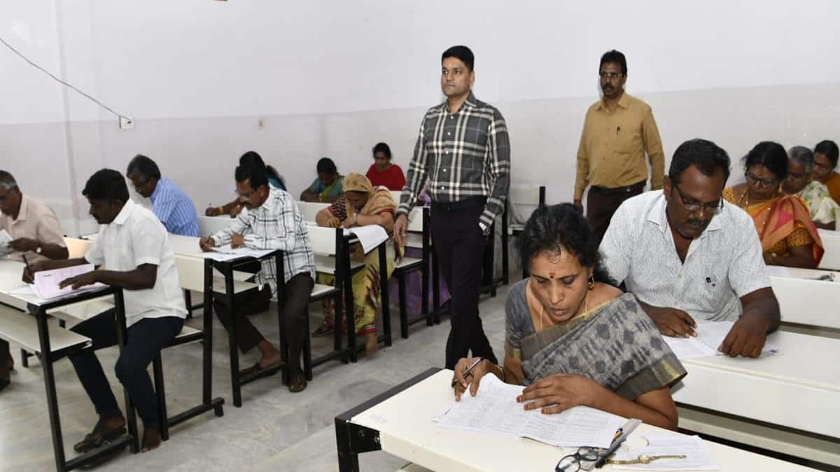 ஆசிரியர் தகுதித் தேர்வு: திண்டுக்கல், தேனியில் ஆயிரக்கணக்கானோர் பங்கேற்பு!
