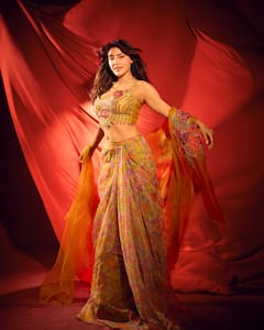 Ishita Raj Photo: ઈશિતા રાજના ગ્લેમરસ અંદાજે જીત્યું ફેન્સનું દિલ, તસવીરો વાયરલ
