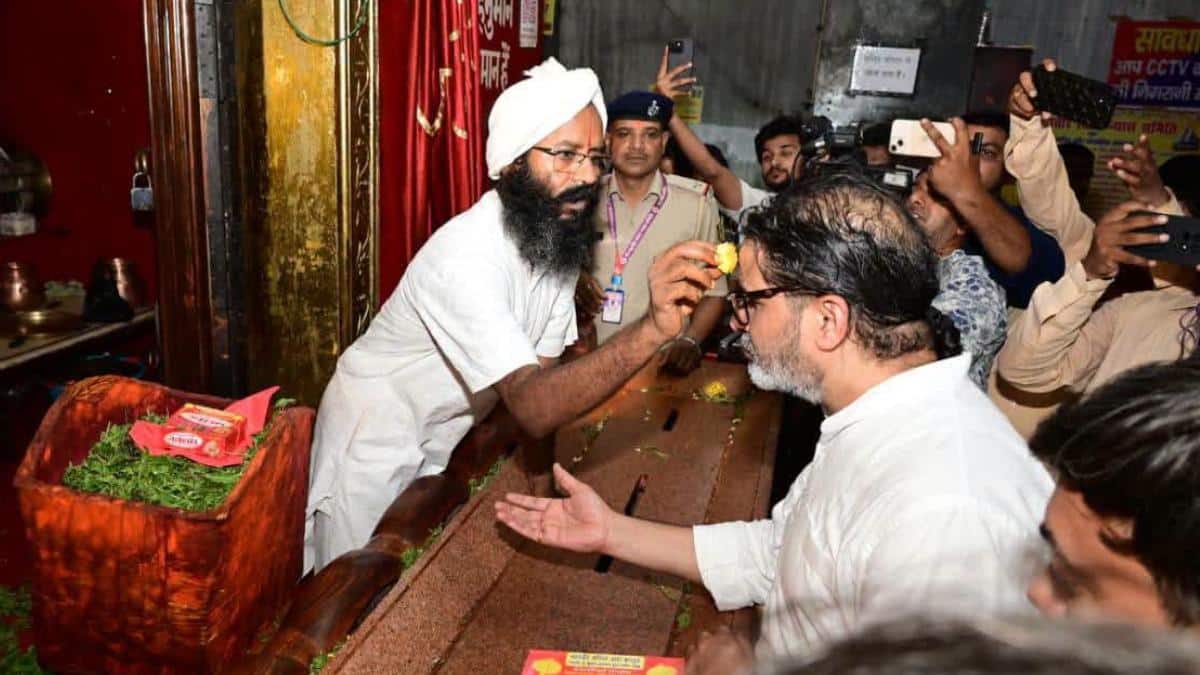 प्रशांत किशोर ने लिया बजरंगबली का आशीर्वाद, उपचुनाव में RJD-कांग्रेस से लेंगे मदद? बोले- 'हम लोग…'