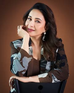 Madhuri Dixit Photo: માધુરી દીક્ષિતાએ જીત્યું ફેન્સનું દિલ, અભિનેત્રીની તસવીરો વાયરલ