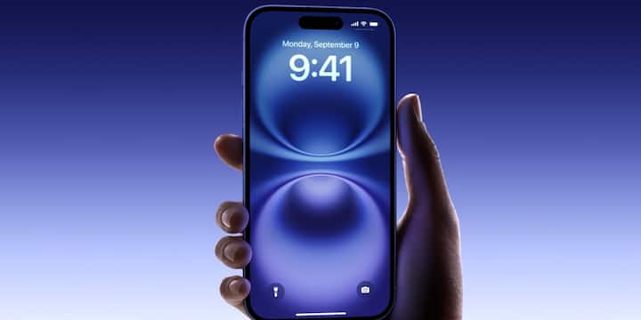 इतन ही नहीं, इस फोन को आप EMI पर भी खरीद सकते हैं. अगर आप iPhone 16 को किस्तों पर खरीदना चाहते हैं तो आपको इसके लिए महज 2200 रुपये कि मासिक किस्त देनी पड़ेगी. हालांकि, इसके लिए आपको बैंक के नियम के अनुसार काम करना पड़ेगा. आपको बता दें कि इस ऑफर का लाभ सिर्फ प्राइम मेंबर्स ही उठा सकते हैं.