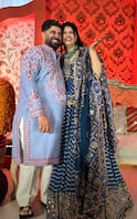 बोनी कपूर की बेटी अंशुला कपूर पर चढ़ा मेहंदी का रंग, नीले लहंगे में लगीं बेहद खूबसूरत, सौतेली बहनों ने भी लूटी महफिल