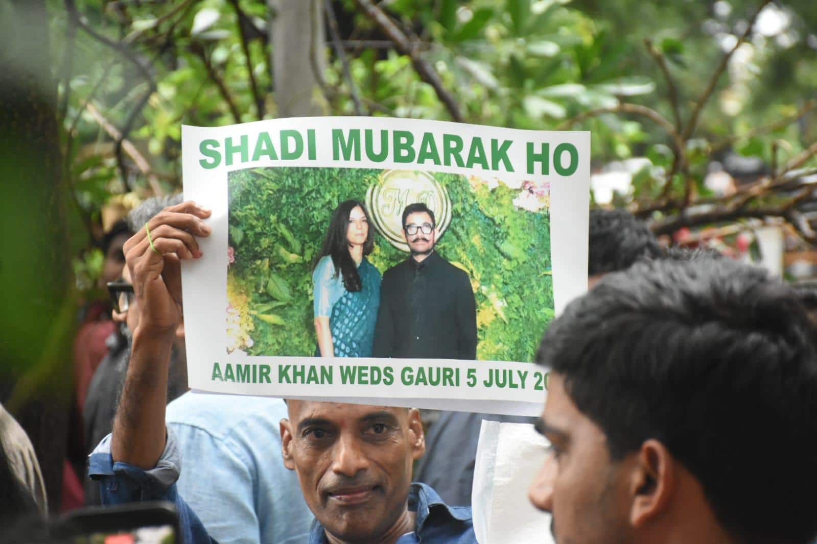 धोती-कुर्ता और पायल..., गौरी स्प्रैट संग शादी के बाद सामने आई आमिर खान की पहली झलक, वीडियो वायरल