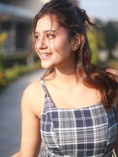 Anjali Arora Photo: સોશિયલ મીડિયા સેન્સેશન અંજલિ અરોરાનો ગ્લેમરસ લુક વાયરલ