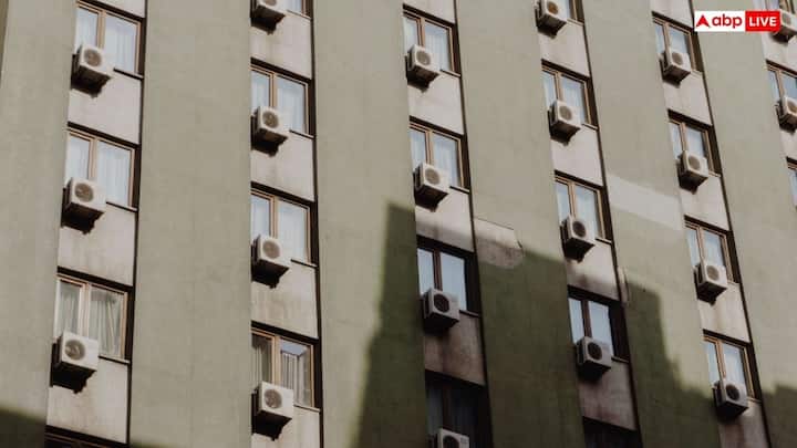 In countries like France, Britain, Germany and Italy the temperature has crossed 40 degrees Celsius. Due to this, there is a huge increase in the demand for air conditioners and fans. Because traditionally about 80% of European homes did not have air conditioners, this is why there is a shortage of them in many shops.