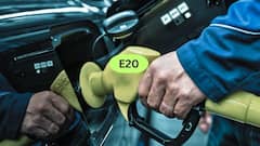 E20 పెట్రోల్‌పై కేంద్రానికి వాహన కంపెనీల నుంచి ఫుల్‌ సపోర్ట్‌ - కస్సుమంటున్న ప్రతిపక్షం