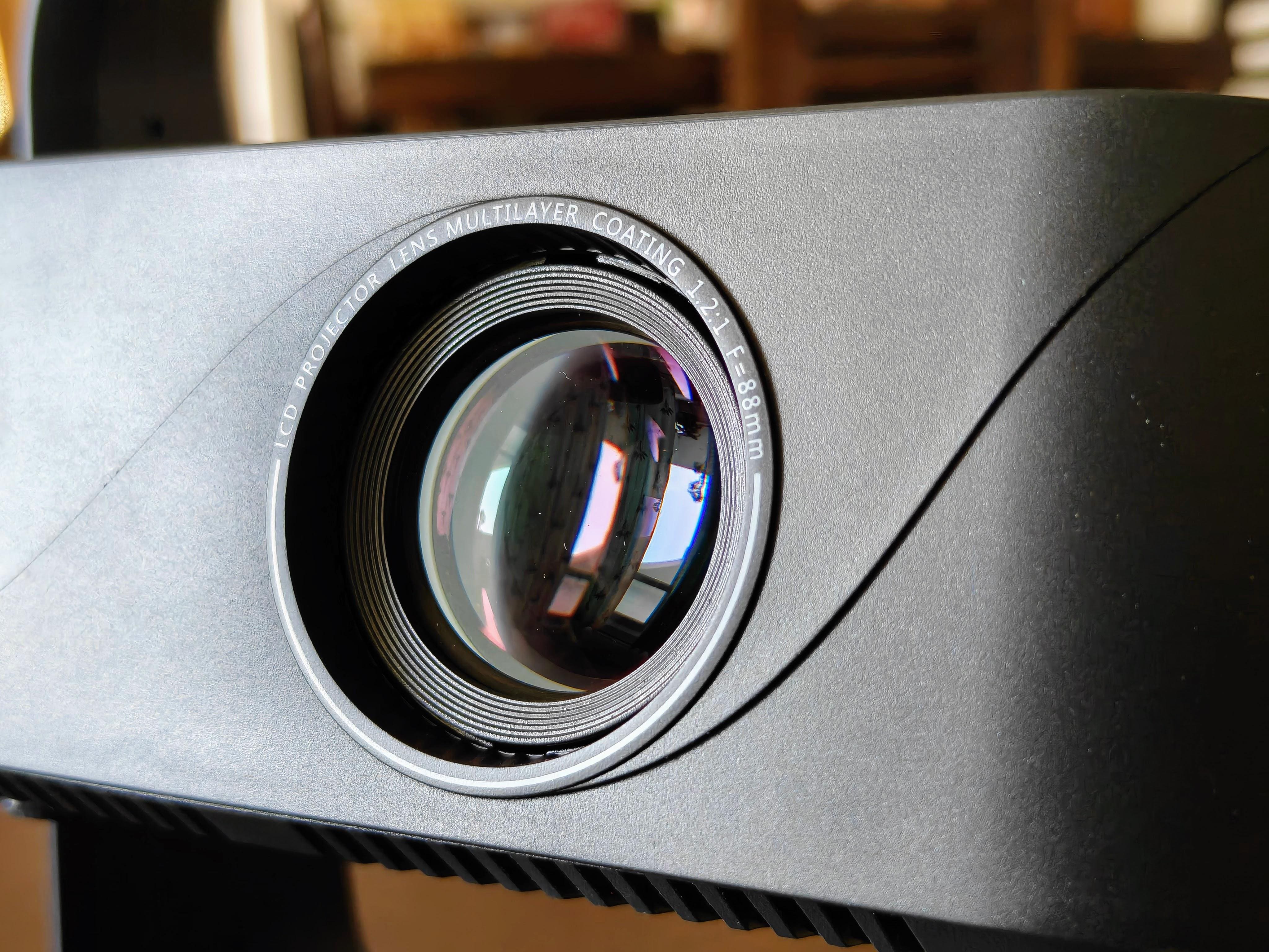 Wzatco Yuva Go Ultra Review: A Multiplex That Fits In Your Backpack (With Some Quirks)